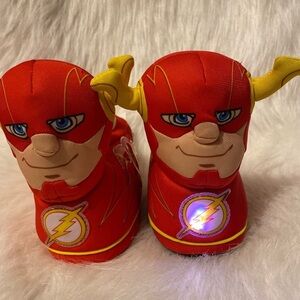 DC‎ Flash Slippers Boys Size Size 7-8 Red Light Up Slip On Shoes